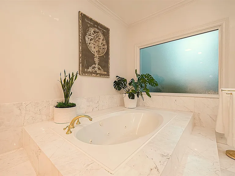 983 S Post Oak Ln — Photo 34