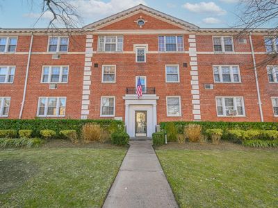 34 Hamilton Place #D4, Garden City, NY, 11530