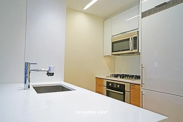 Rented by Level Group | media 14