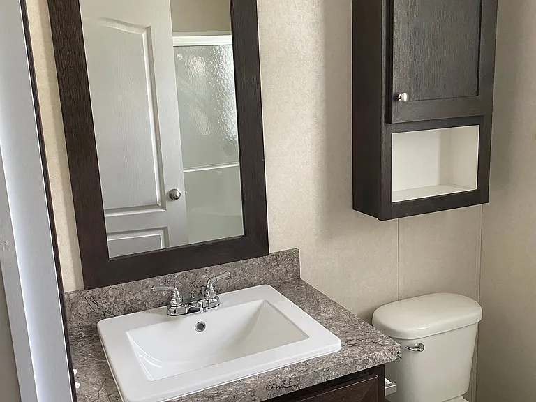 Delhi Manor — Photo 35