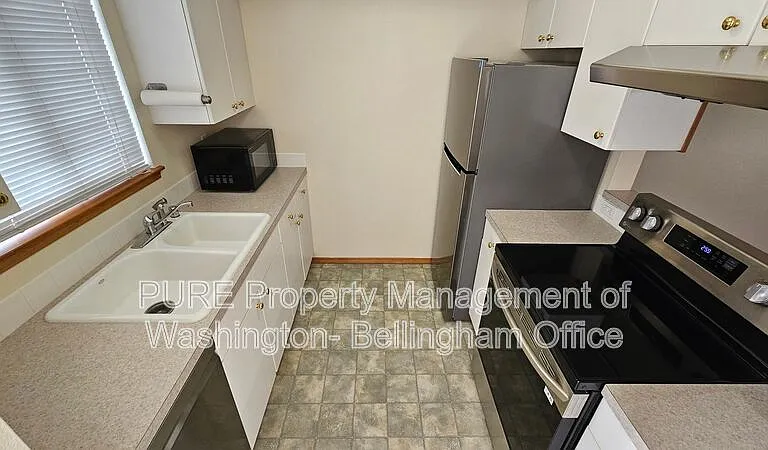 2715 W Maplewood Ave #222 — Photo 3