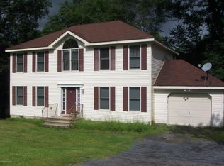 104 Prairie Ln, East Stroudsburg, PA 18302
