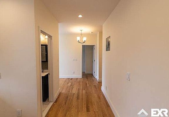 5th image of 709 De Kalb Ave #7A