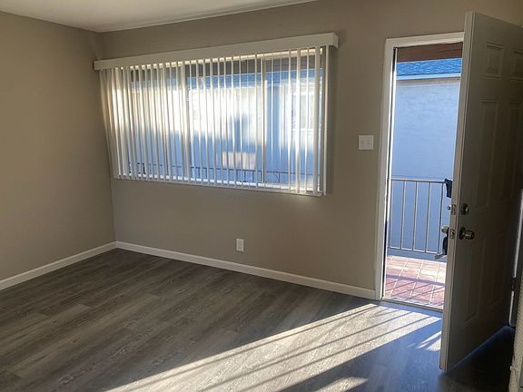 4th image of 631 Mariposa Ave Unit 5