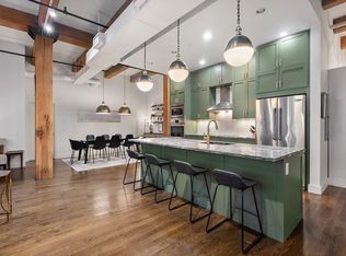 15 Sleeper St APT 302, Boston, MA 02210