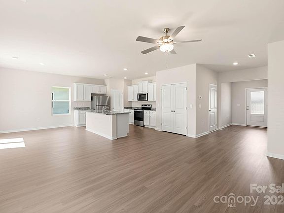 2nd image of 3603 Clover Valley Dr