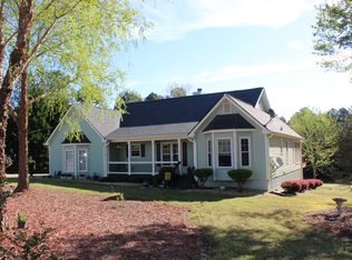 225 Briarwood Ct, Hoschton, GA 30548