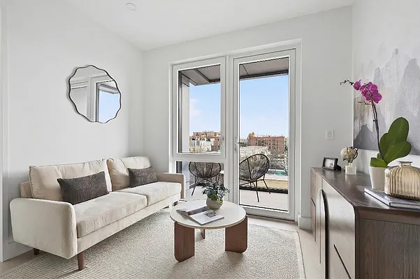 Living room, photo 3