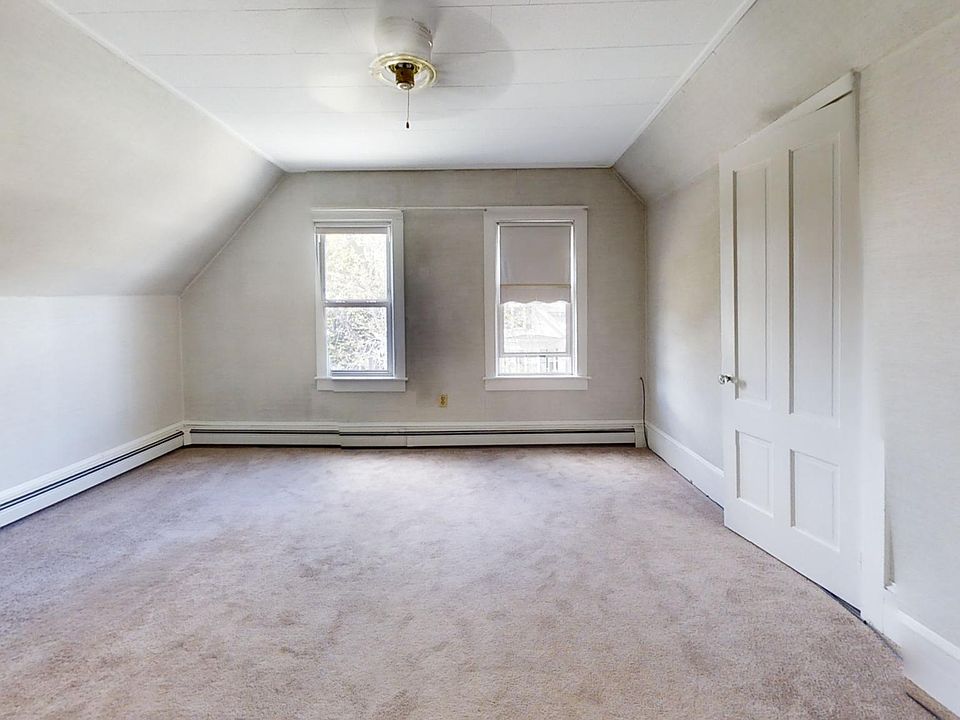 1st image of 8 Bradford St Floor 3