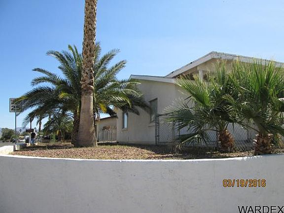 3rd image of 1376 Terrace Dr