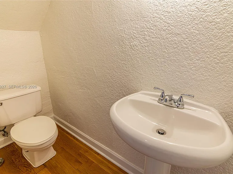 15 Madeira Ave #9 — Photo 13