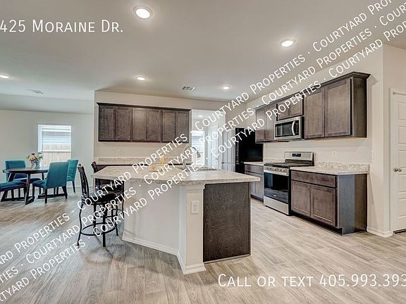4th image of 3425 Moraine Dr