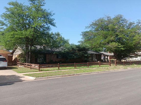3rd image of 1915 55th St