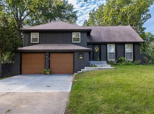 11815 W 53rd St, Shawnee, KS 66203