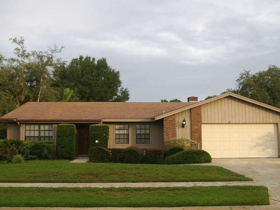1st image of 206 Harrogate Pl