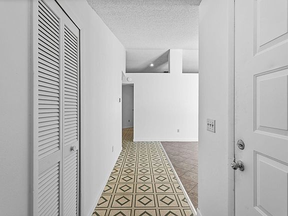 3rd image of 2268 SE Lucaya Street