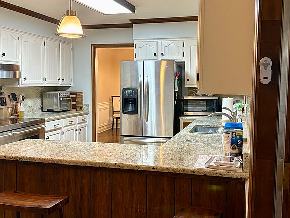 5th image of 8909 Ormand Ln