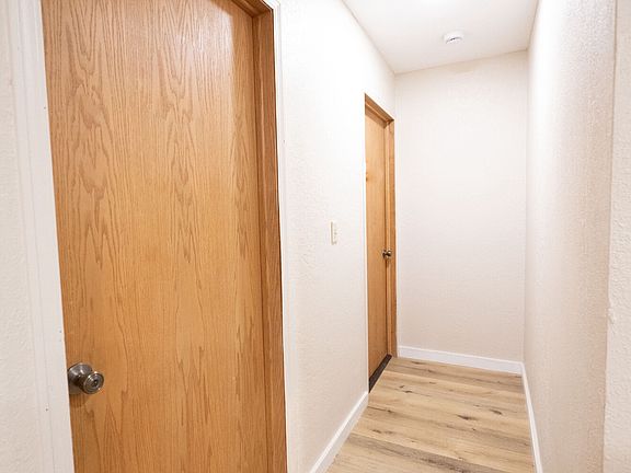 5th image of 213 Neosho St APT A