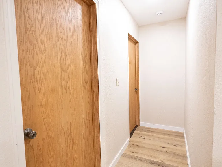 213 Neosho St #A — Photo 5