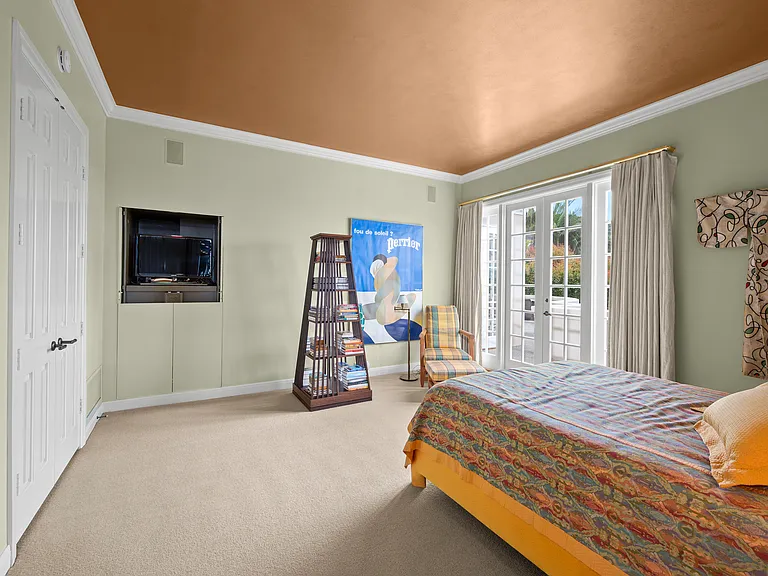7612 Hillside Dr — Photo 33