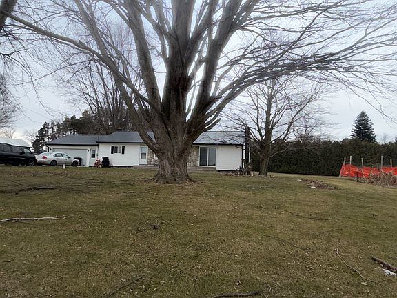 4th image of 26 Wood Rd