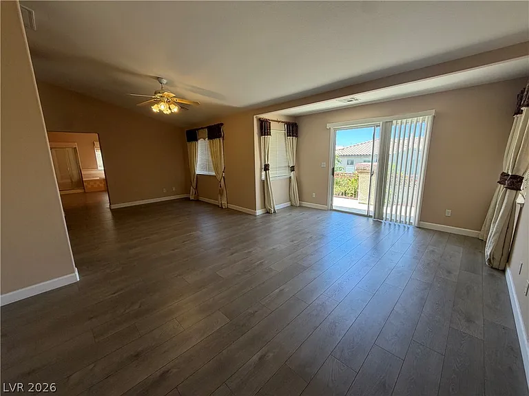 2381 Goldfire Cir — Photo 34