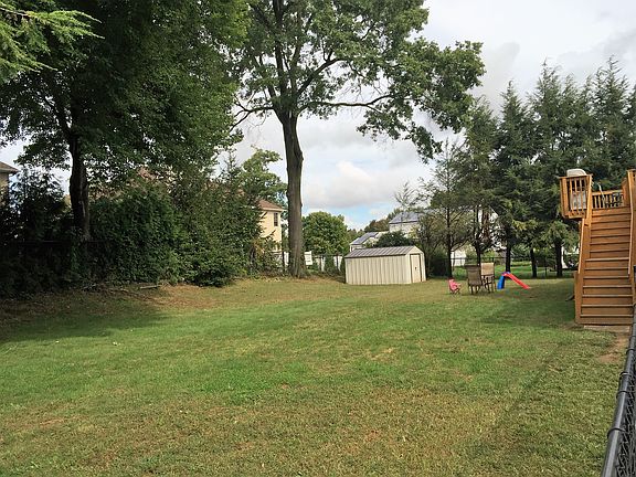 2nd image of 11 Francavilla Dr