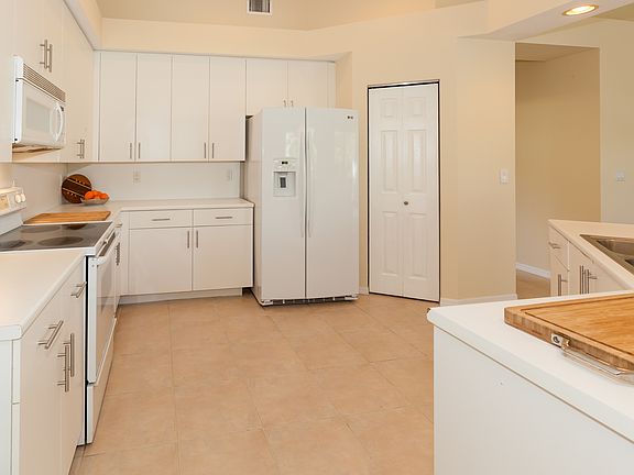 4th image of 12821 NW 20th St