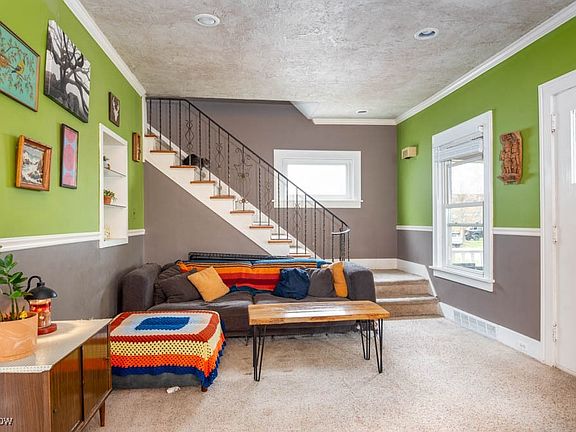 5th image of 6815 Forest Ave