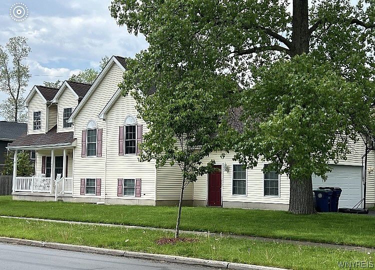 1st image of 230 Denrose Dr