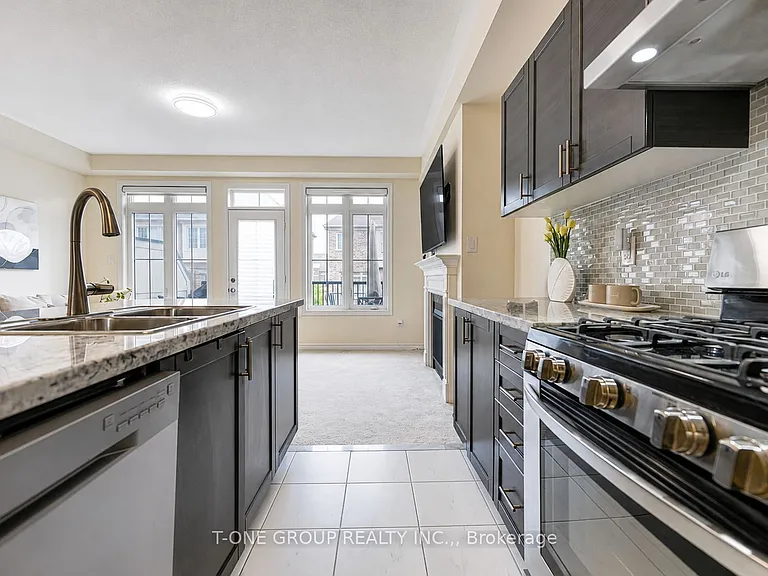 27 Sharbot Ln — Photo 10