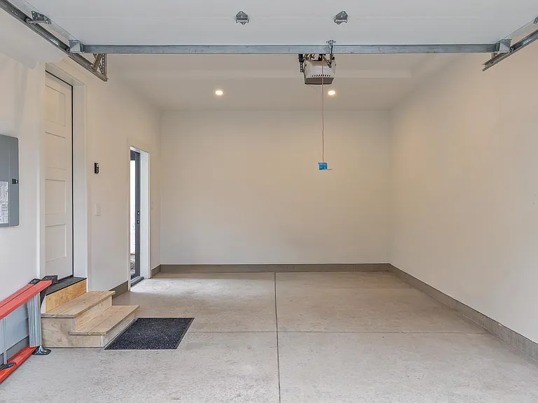 614 NW Federal St — Photo 14