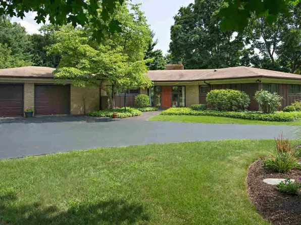 49 Watch Hill Dr, Fishkill, NY 12524