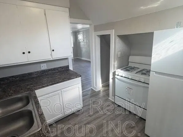 301 Eastern Ave, Toledo, OH 43609