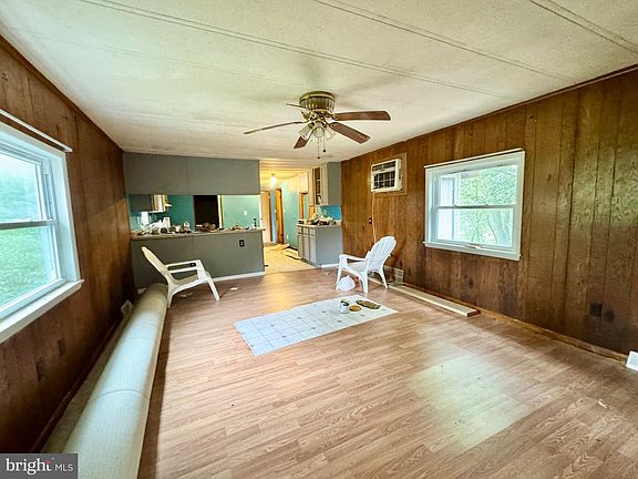 4th image of 115 Birch Ln
