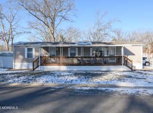 28 Roberts Rd, Toms River, NJ 08755