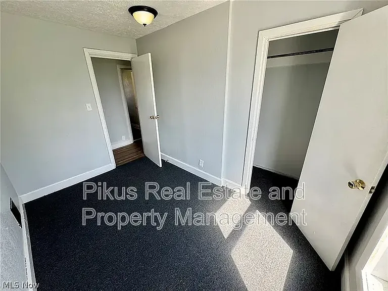 1217 Shriver Ave NE — Photo 6