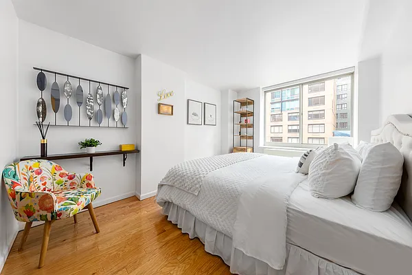 Rented by Douglas Elliman | media 28