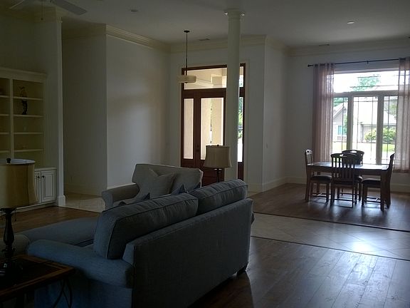 5th image of 6 Oglethorpe Ln