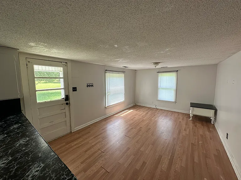 1333 Fork Hill Rd — Photo 3