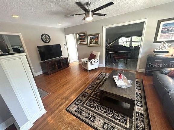 5th image of 428 ALTALOMA AVENUE