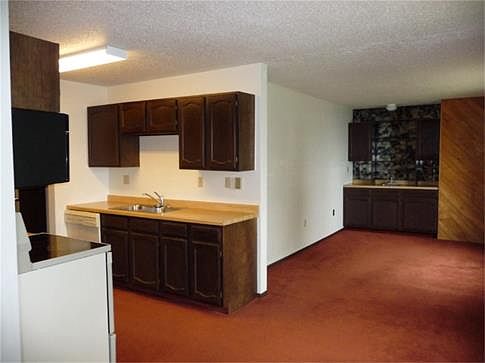 Kitchen to Family Room