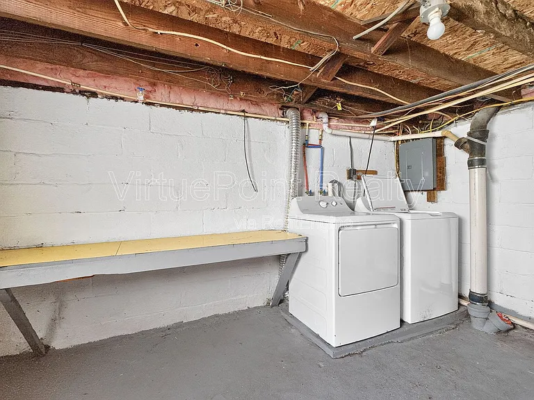 329 S Wayne Ave — Photo 15