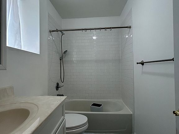 5th image of 364 Simonson Ave #1A