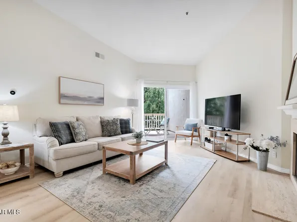 5744 Oak Bend Ln Unit 312, Oak Park, CA 91377