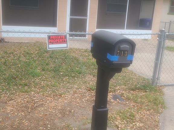 2nd image of 713 W 12th St