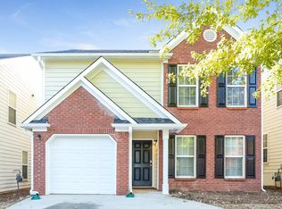 9525 Lakeview Rd, Union City, GA 30291