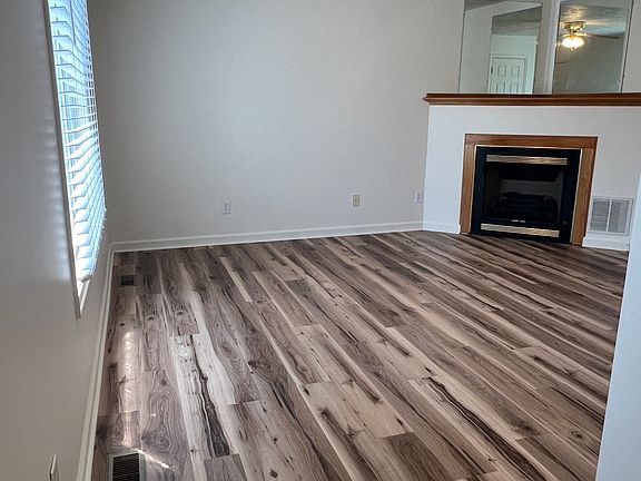 3rd image of 1046 Bridge Ave