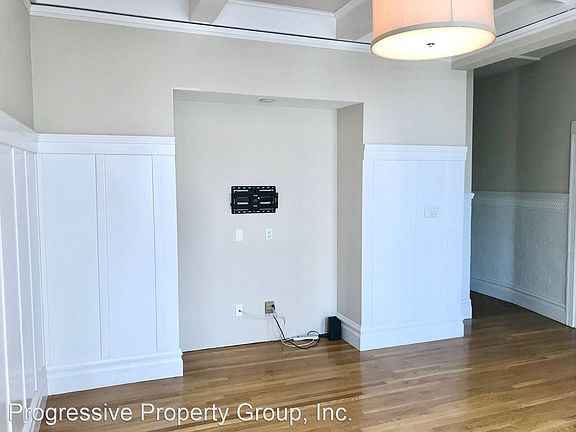 5th image of 1532 Waller St