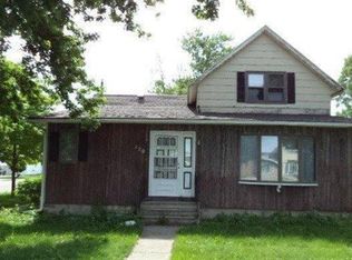 120 S 4th St, Laurens, IA 50554